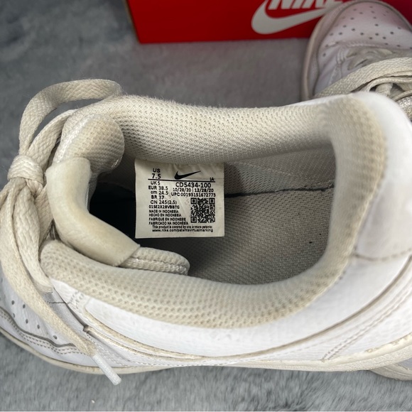 Nike Court Vision Low Top White Sneakers Size 7.5 - Picture 9 of 11